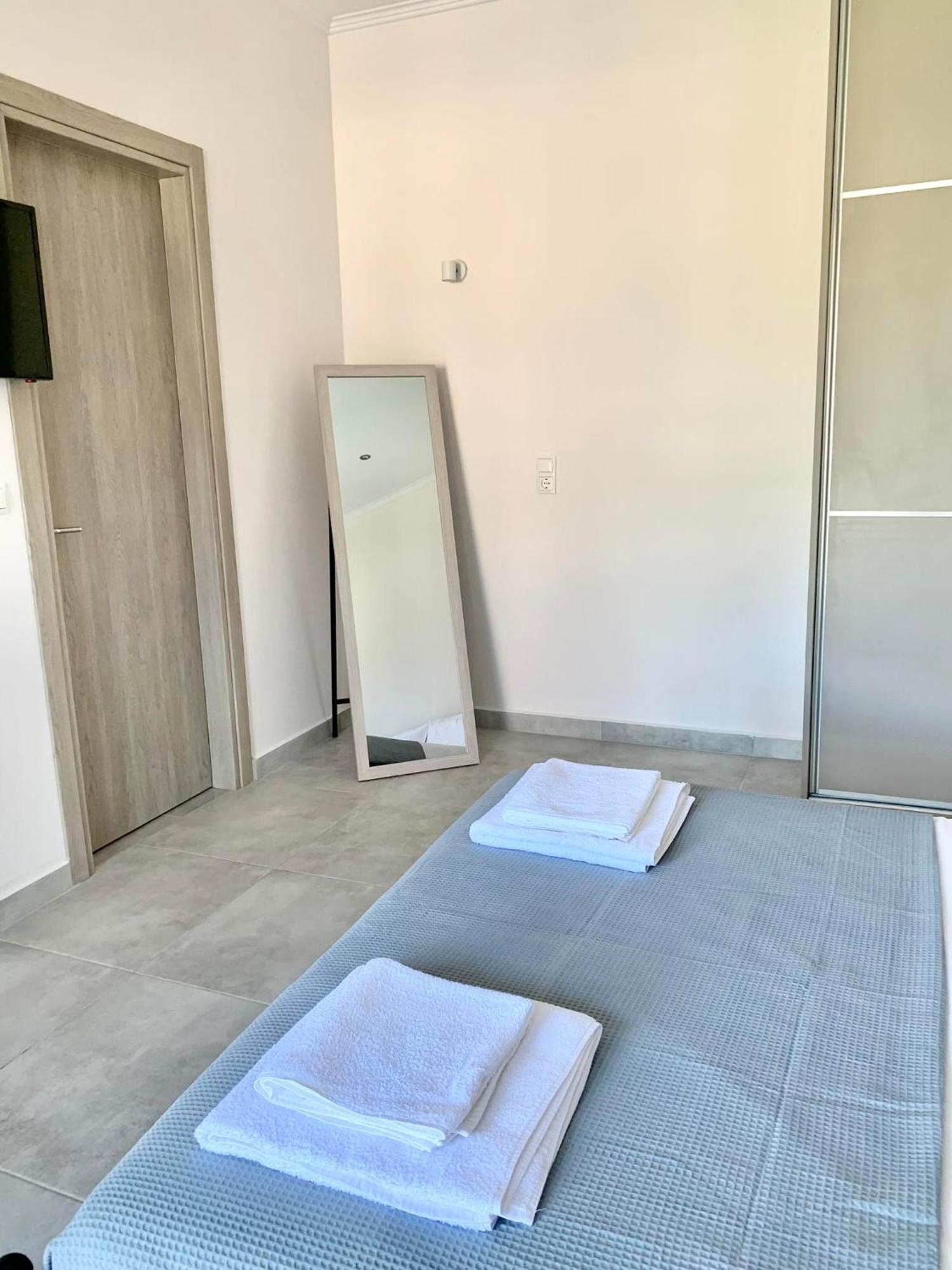 Lyria Boutique Lygia (Lefkada)